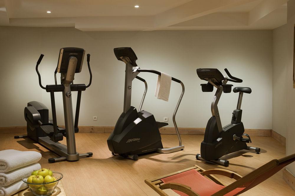 Hotel Les Bruyeres Les Menuires Екстериор снимка