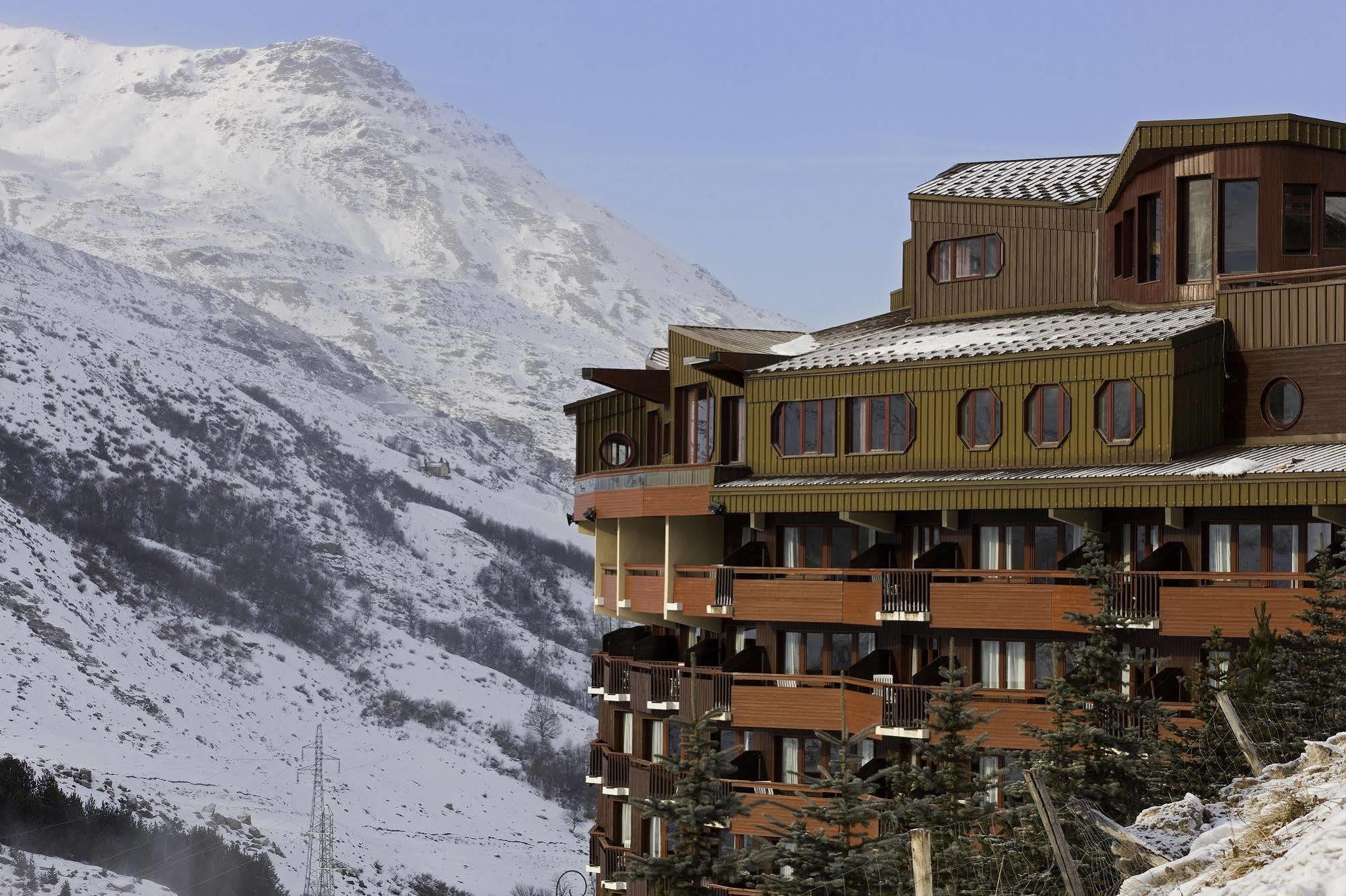 Hotel Les Bruyeres Les Menuires Екстериор снимка